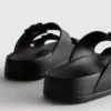 Sandaler med tjock rem och dubbla spännen