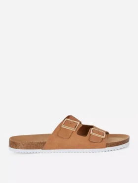 Sandaler med två remmar och spänne