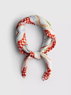 Scarf med fjärilsmönster