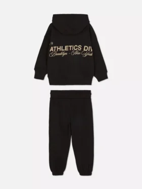 Set med huvtröja och mjukisbyxor från Athletics Division