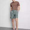 Shorts i linneblandning med dragsko
