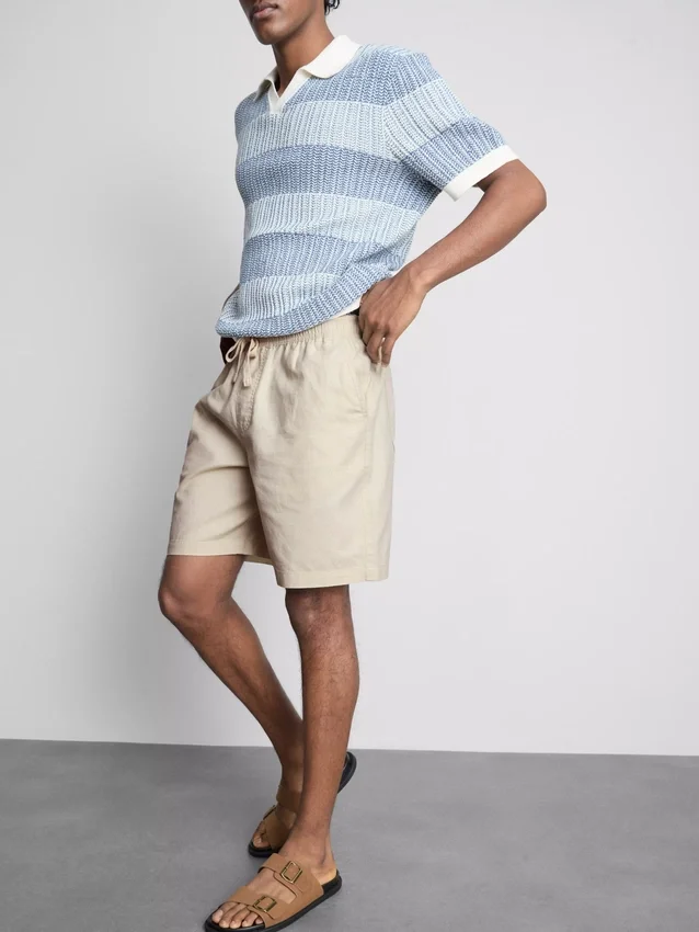 Shorts i linneblandning med dragsko