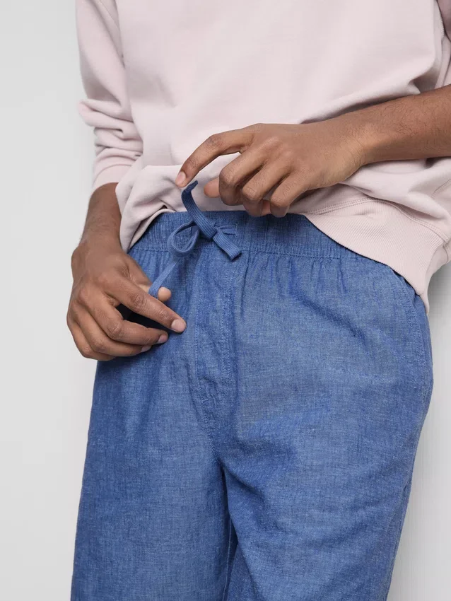 Shorts i linneblandning med dragsko