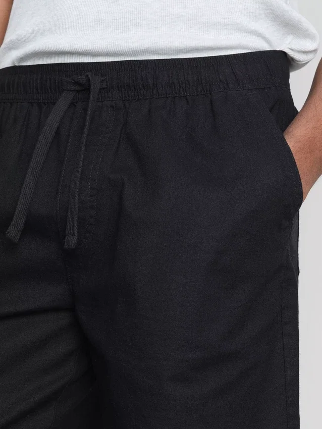 Shorts i linneblandning med dragsko