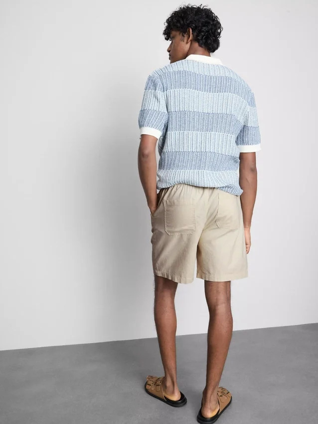 Shorts i linneblandning med dragsko