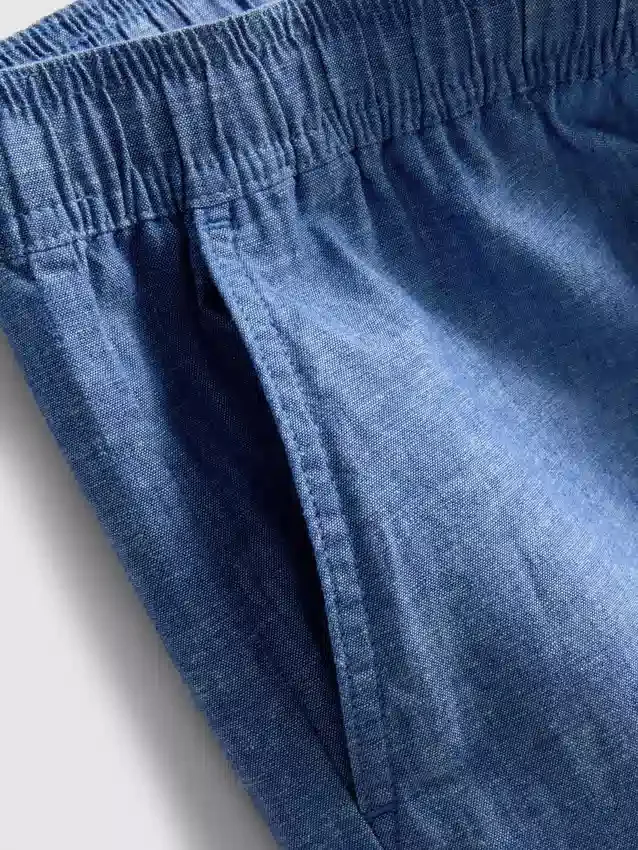 Shorts i linneblandning med dragsko