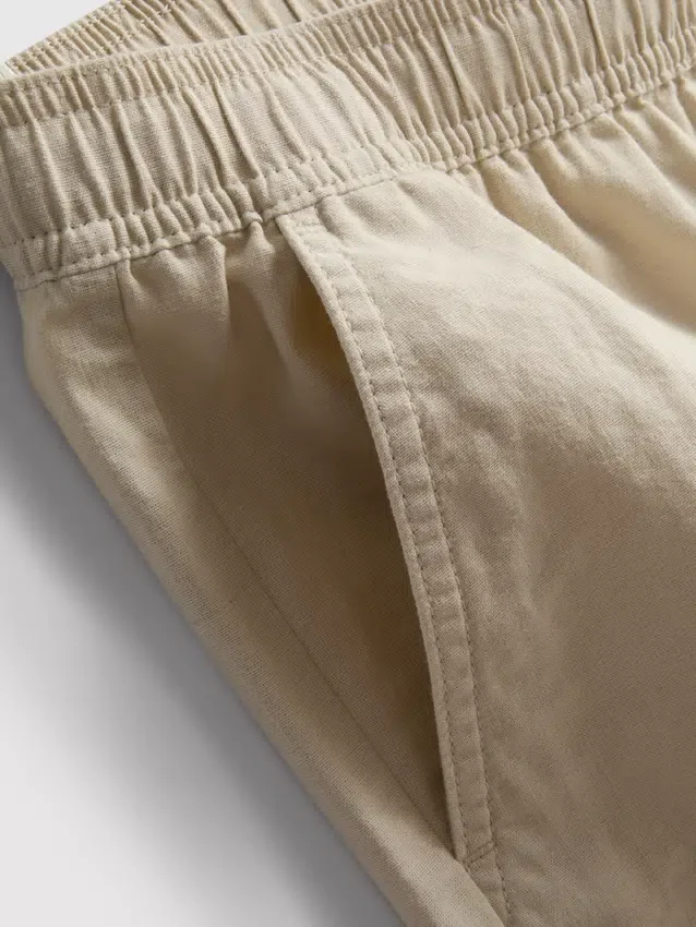 Shorts i linneblandning med dragsko