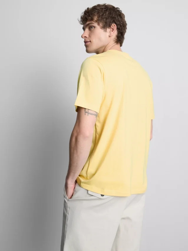 Shorts med kort ärm i normal passform