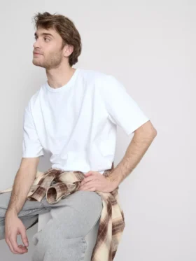 Shorts med kort ärm och avslappnad passform