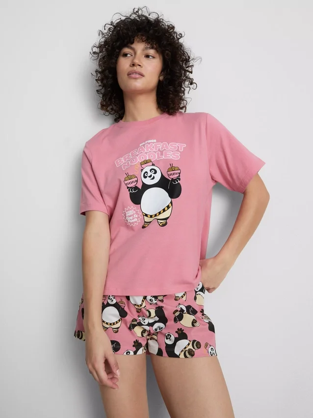 Shorty-pyjamasar med motiv från Kung Fu Panda