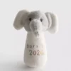 Skallra med texten ”Born in 2026”