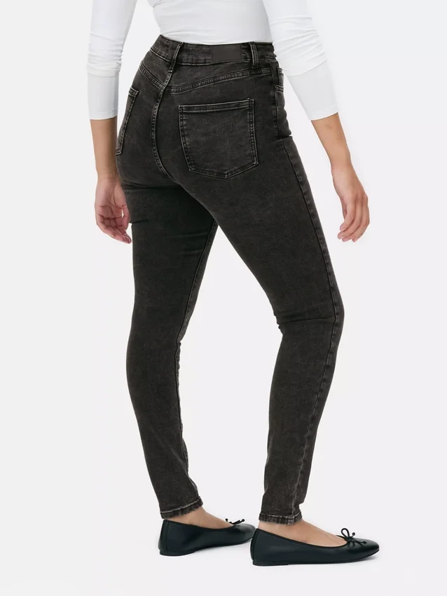 Skinny jeans med hög midja