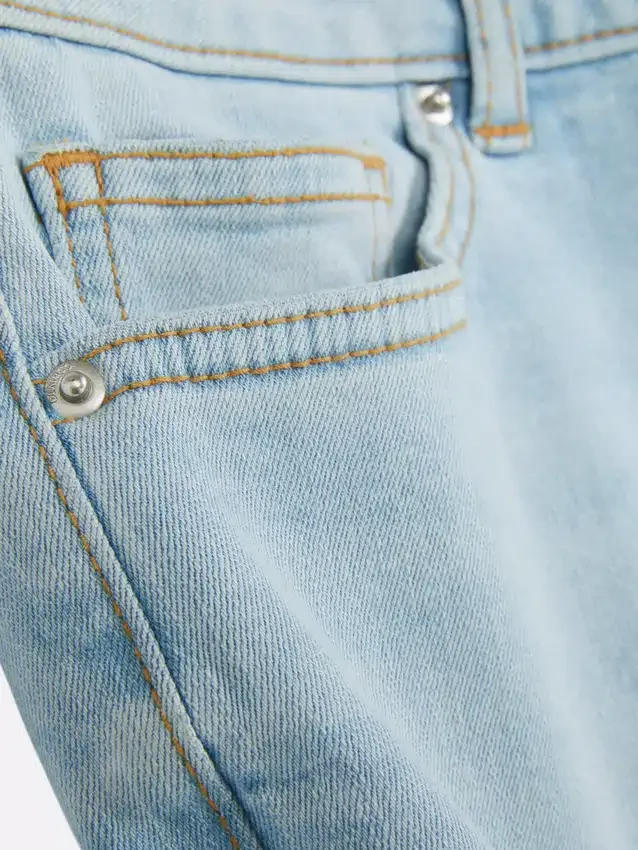 Skinny jeans med hög midja