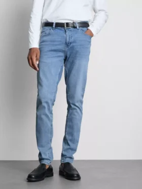 Skinny jeans med medelhög midja
