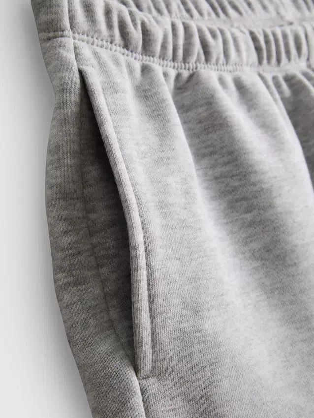 Skinny-shorts i bomullsrik jersey