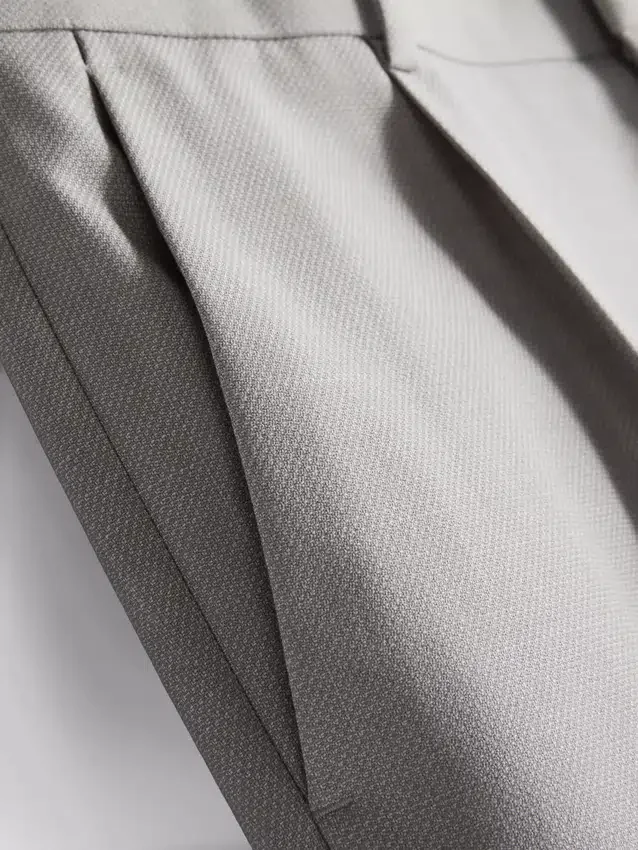 Slim fit-byxor i dobby-struktur