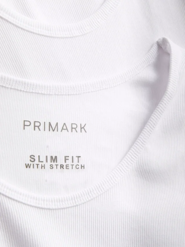 Slim fit-linne med ribbade kanter