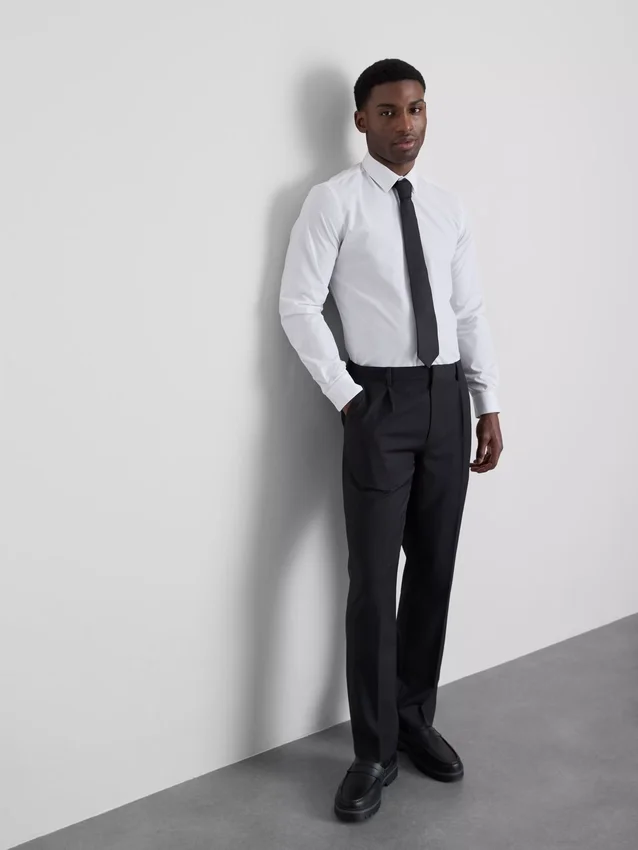 Slim fit-skjorta i stretch med knappar