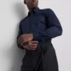 Slim fit-skjorta i stretch med knappar