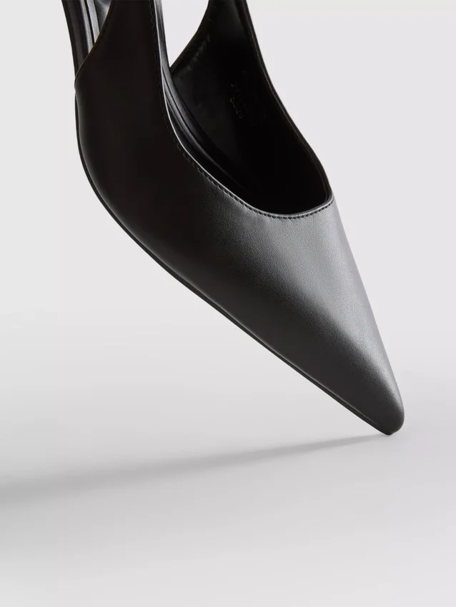 Slingback-klackskor i imitationsläder