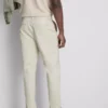 Smalpassade chinos