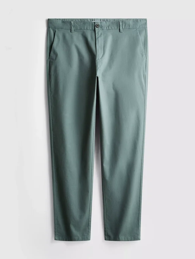 Smalpassade chinos