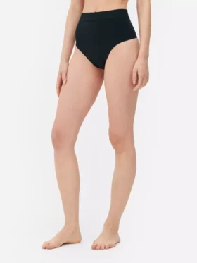 Sömfri stringtrosa med hög midja som shapewear
