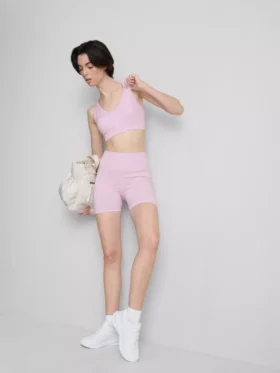 Sömlös aktiv crop-top med korsad rygg