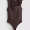 Sömlös bodysuit med fyrkantig halsringning