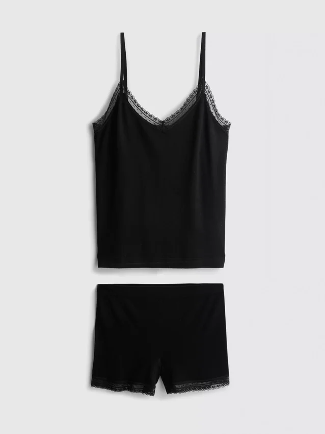 Sömlös pyjamasar med kort topp och shorts