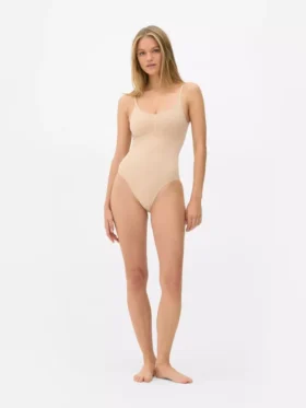 Sömlös Shapewear bodysuit med rund halsringning