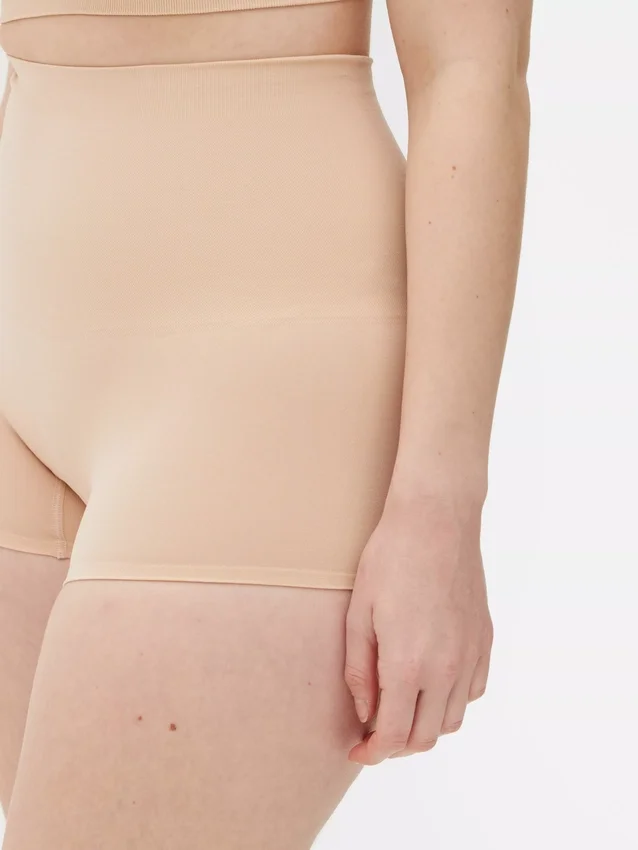 Sömlösa formande shorts