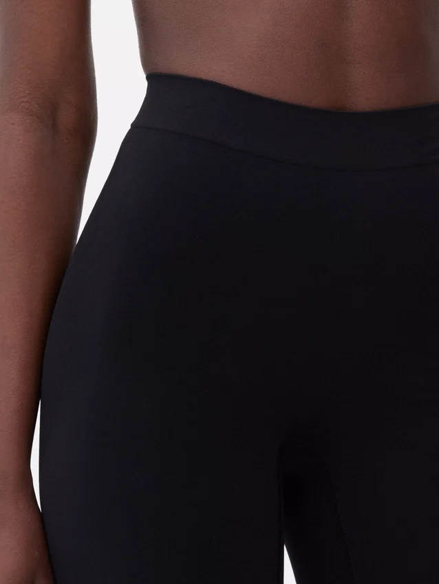 Sömlösa shorts som lyfter baken