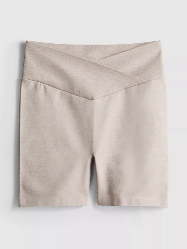 Sömlösa träningsshorts med korsat midjeband