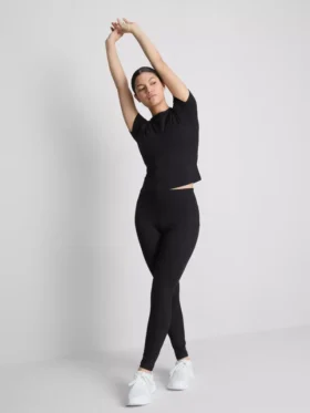 Smörmjuk, figursydd T-shirt
