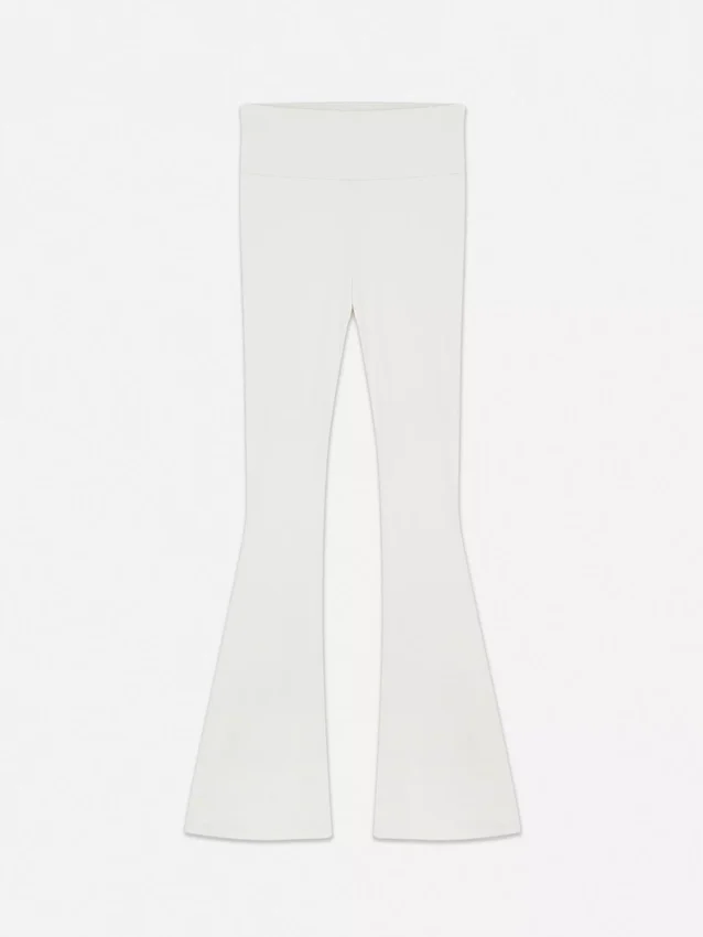Smörmjuka leggings med utsvängda ben