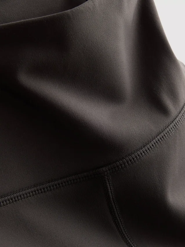 Smörmjuka mikroaktiva shorts