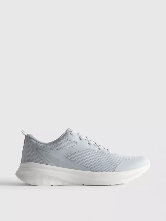 Sneakers i aktivt mesh