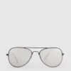 Solglasögon i aviator-stil