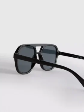 Solglasögon i Aviator-stil