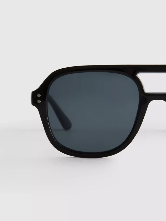 Solglasögon i Aviator-stil