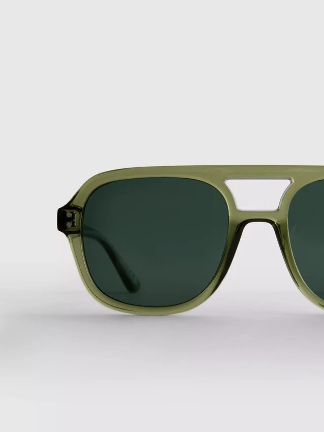 Solglasögon i Aviator-stil