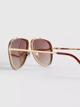 Solglasögon i aviator-stil av metall