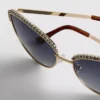 Solglasögon i cat-eye-stil med strass