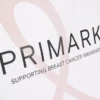 Stor shoppingväska för att uppmärksamma bröstcancer