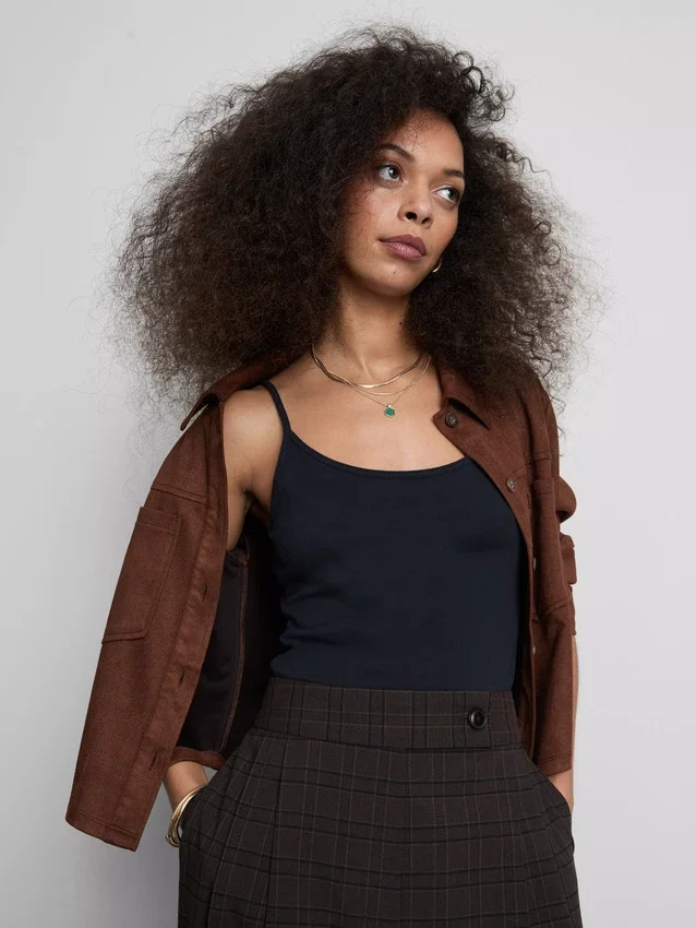 Stretchig cami-top i bomullsrikt material