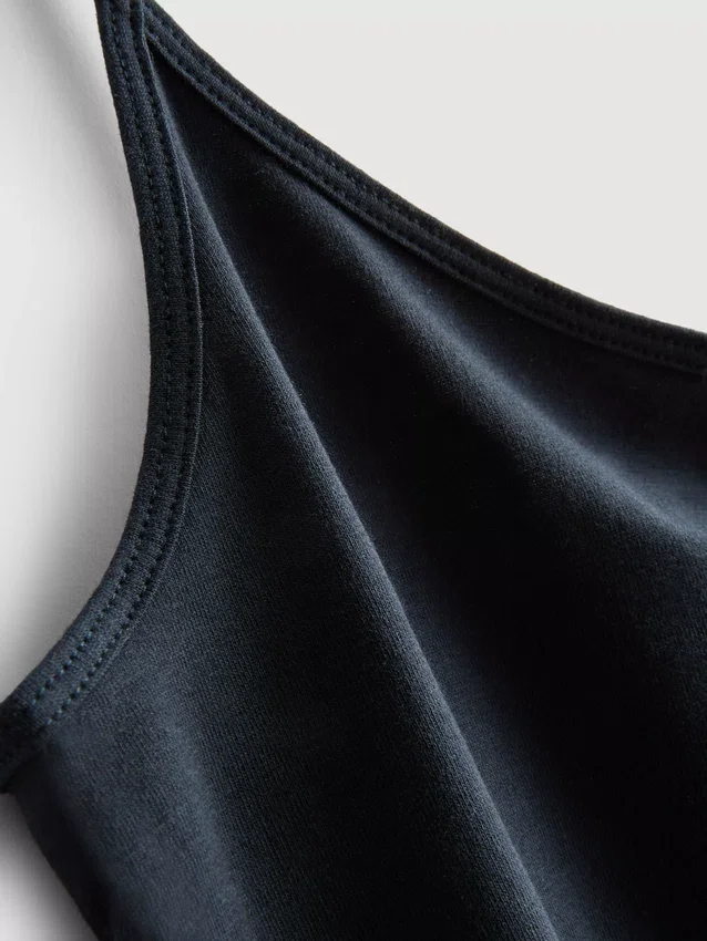 Stretchig cami-top i bomullsrikt material