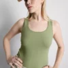 Stretchig cami-top med hög bomullsandel