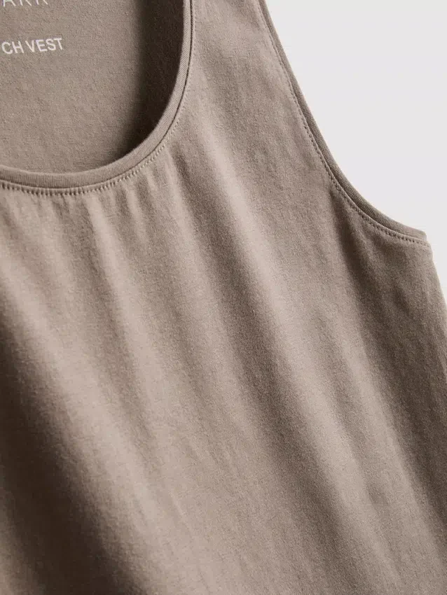 Stretchig cami-top med hög bomullsandel
