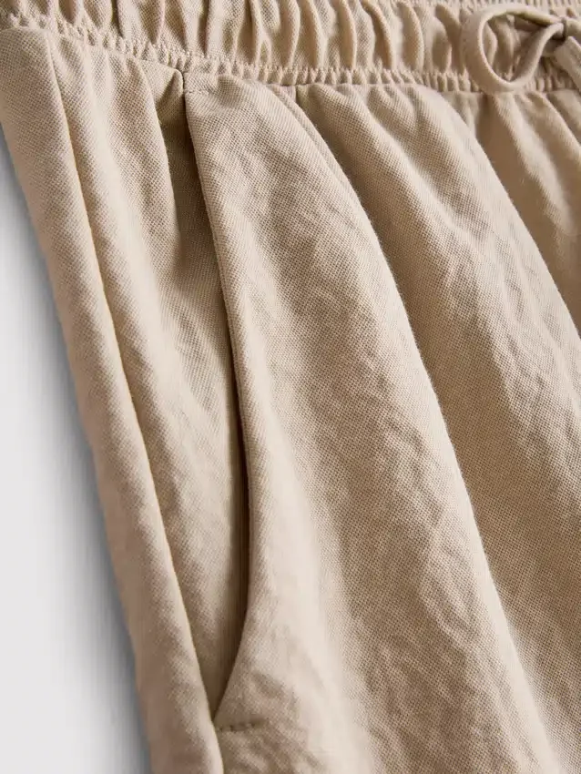 Strukturerade shorts med dragsko